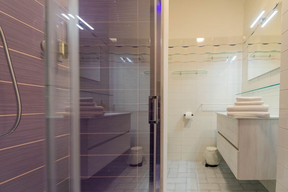 Panacea Deluxe Triple Room 17