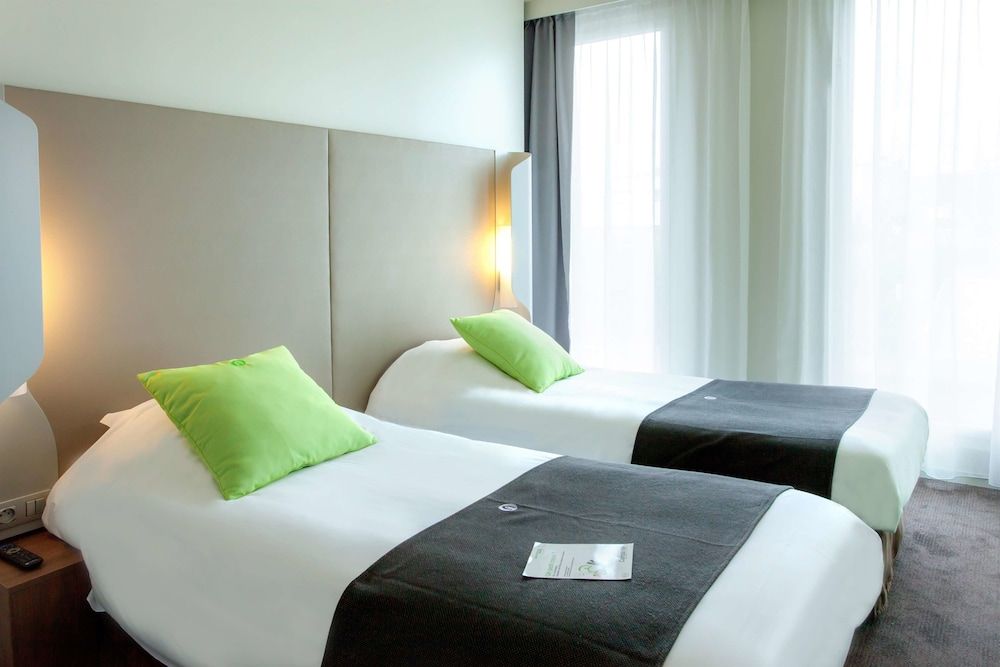 Campanile Rennes Sud - Saint Jacques Standard Room, 2 Twin Beds 2