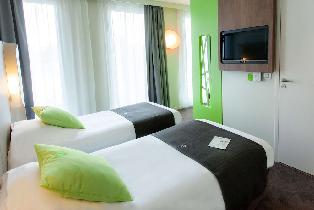 Campanile Rennes Sud - Saint Jacques Standard Room, 2 Twin Beds 4