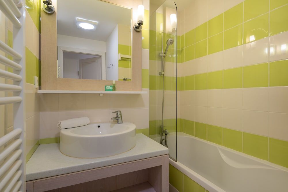 Résidence Pierre & Vacances Le Domaine du Bois de la Grée Apartment 4 people - 1 bedroom - Terrace or balcony 6