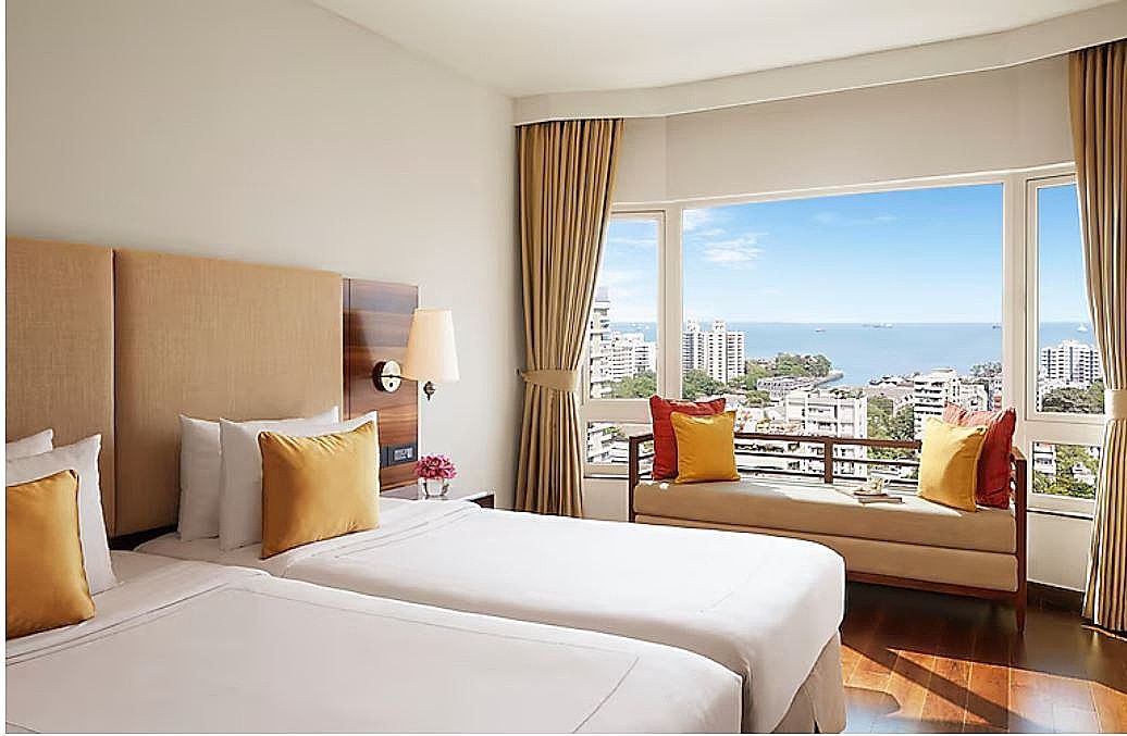 Superior Room with 1 Twin Bed and City View