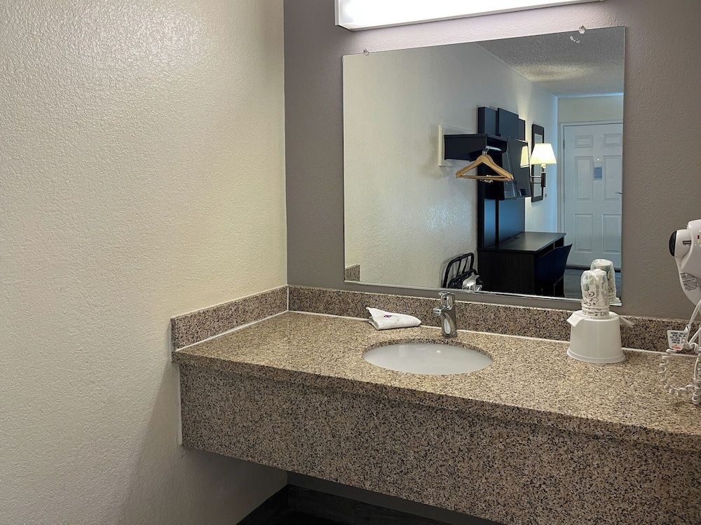 undefined Motel 6 Las Vegas, NV - Strip 10