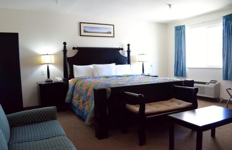 Accessible King Bed