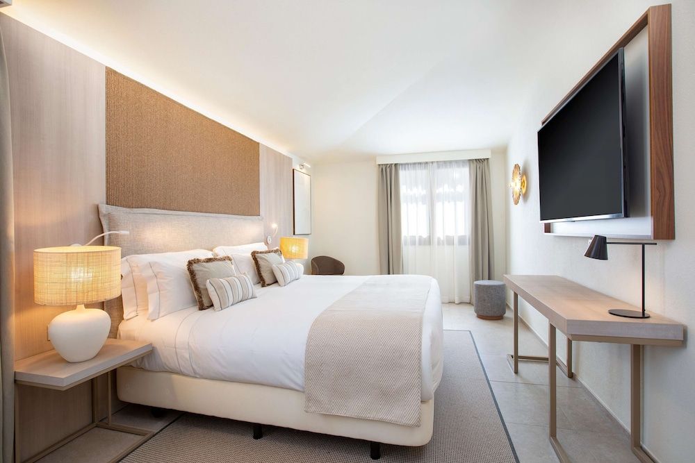 Junior Suite, 1 King Bed