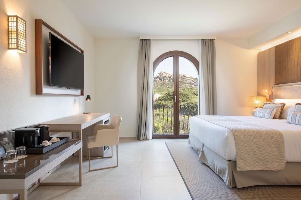 Deluxe Room, 1 King Bed