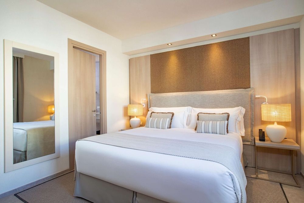 Superior Room, 1 King Bed