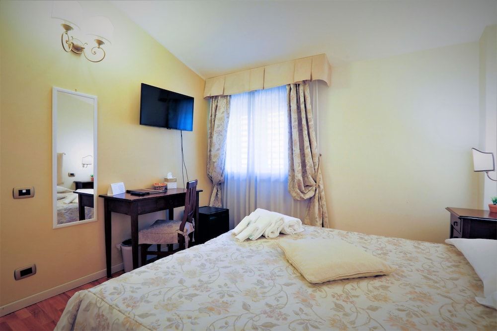 undefined Hotel Arcobaleno Siena 5