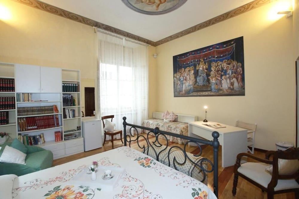 undefined Residenza d'Epoca Montanini 2