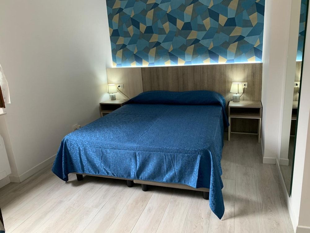 Villa Patrizia Siena Comfort Double Room 9