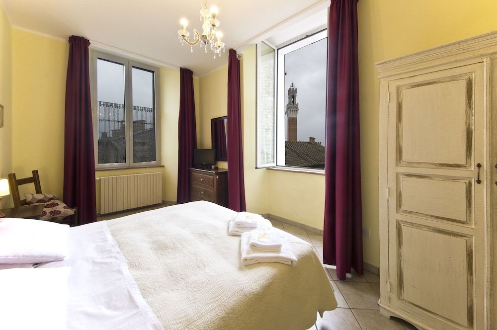 I Terzi di Siena Double or Twin Room, Shared Bathroom 4