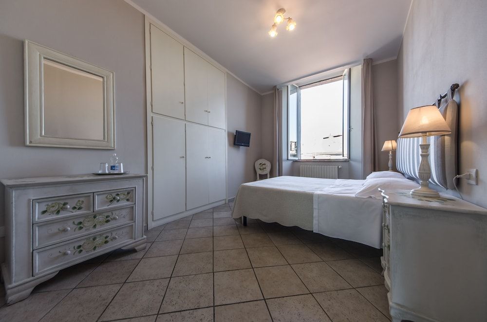 I Terzi di Siena Double or Twin Room, Private Bathroom 11