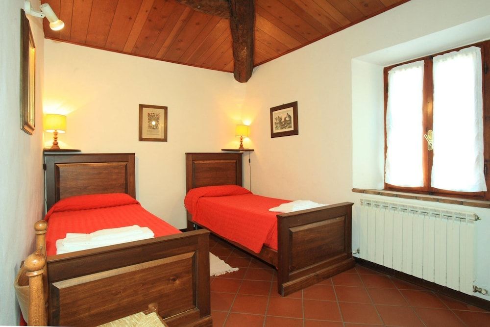 Il Poderaccio Apartment, 2 Bedrooms, Hill View 2