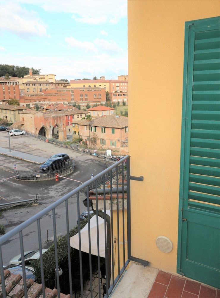 undefined Lodge 19 9