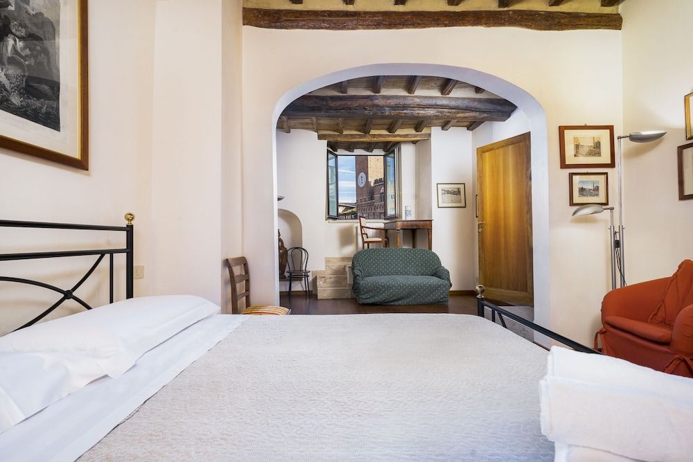 The Balcony Suite -Piazza del Campo View Panoramic Apartment 4