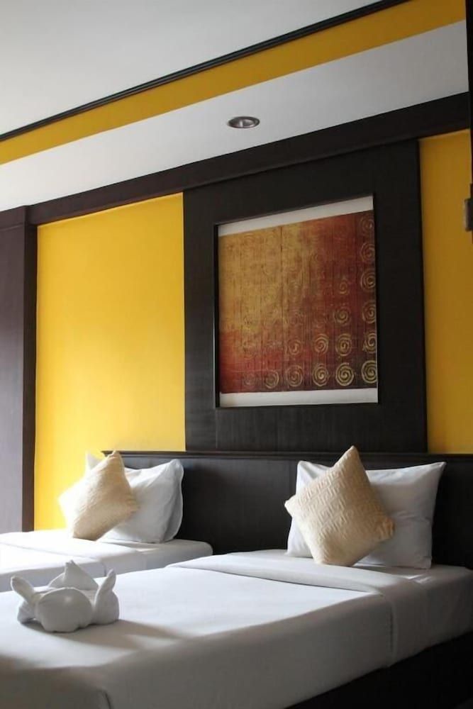 undefined Grand Pinnacle 8