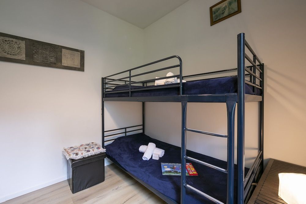 Family Apartment, 3 Bedrooms, 2 Bathrooms, Mountainside (La Bellavista Penthouse)