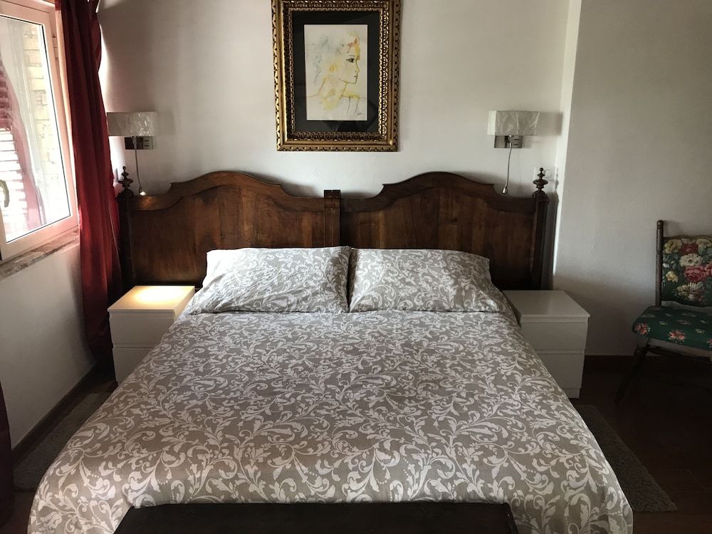 Double Room (Kenzia)