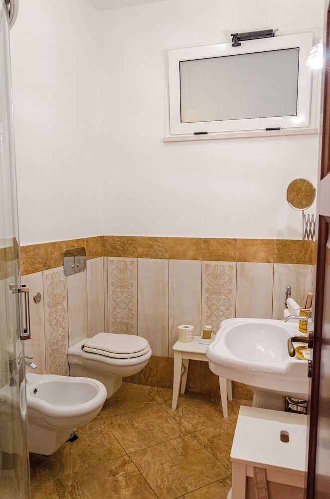Taormina B&B Superior Double or Twin Room, Balcony 4