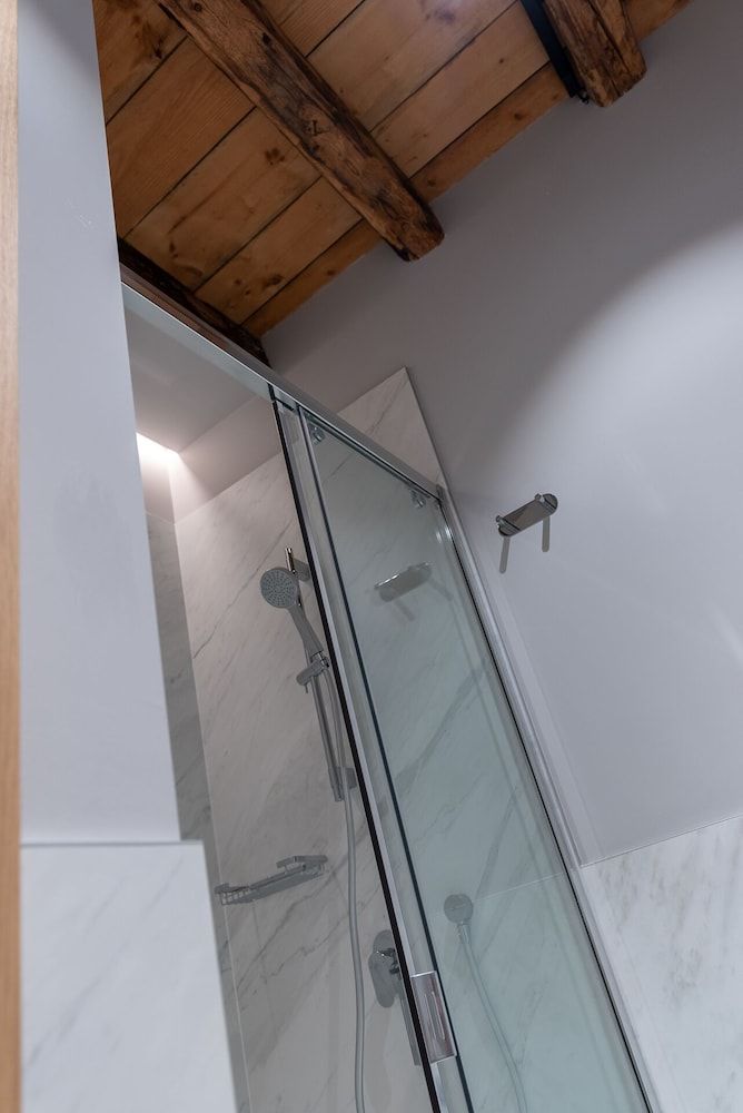 BURANELLI CHARME ROOMS Deluxe Double or Twin Room, Canal View 15