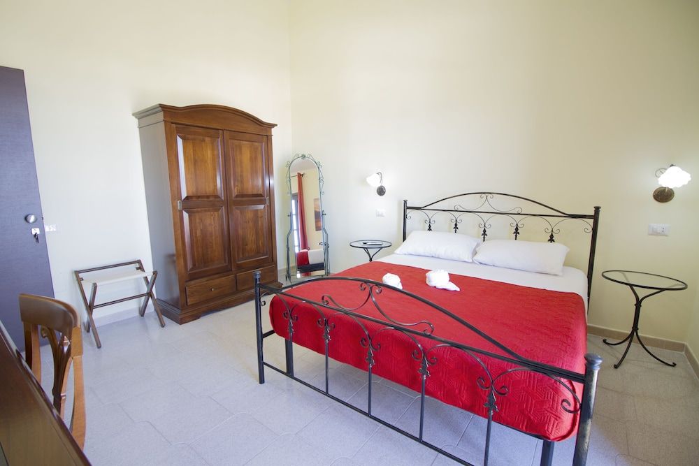Guest House Capitan Libeccio Deluxe Double Room, Balcony, Sea Facing 2
