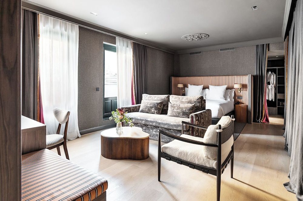 undefined One Shot Luchana 5