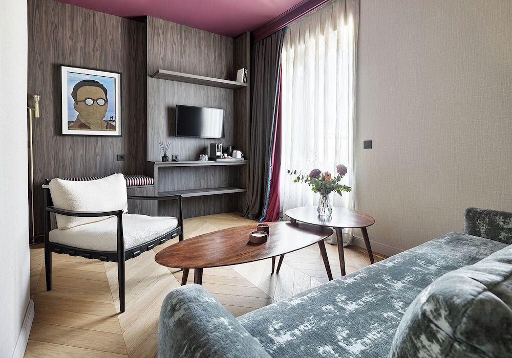 undefined One Shot Luchana 4