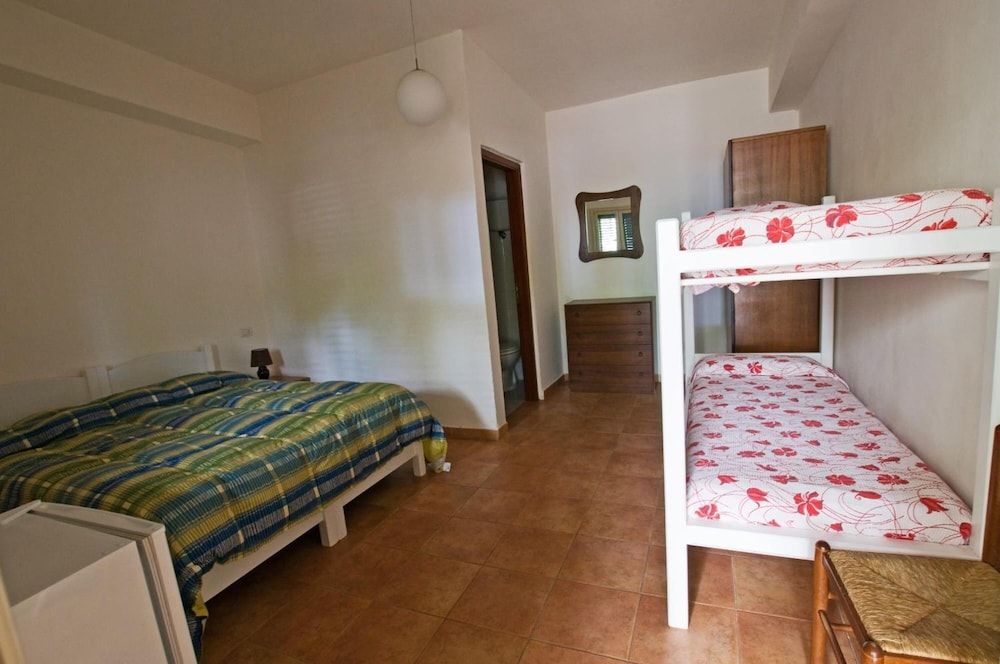 Case Vacanze Mare Grande Standard Condo, 2 Bedrooms, Partial Sea View 2