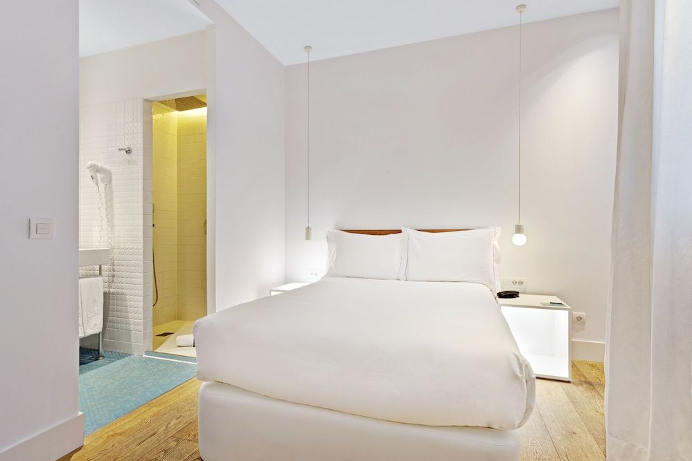 undefined One Shot Prado 10