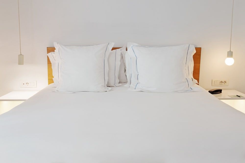 One Shot Prado Standard Room 4