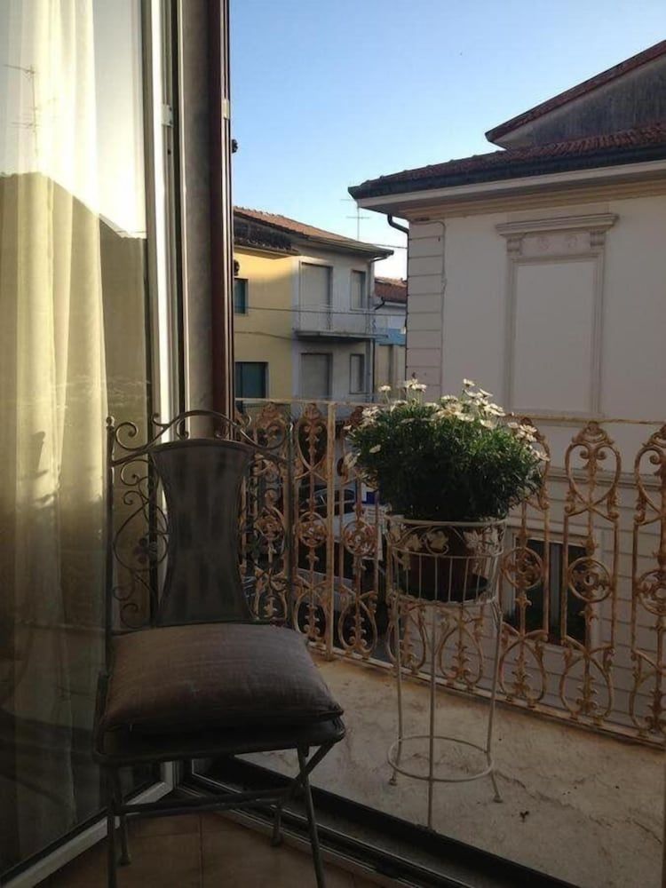 Classic Double Room, Balcony