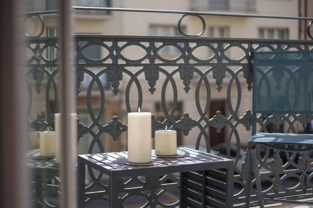 VI SUITES Superior Suite, Balcony 7