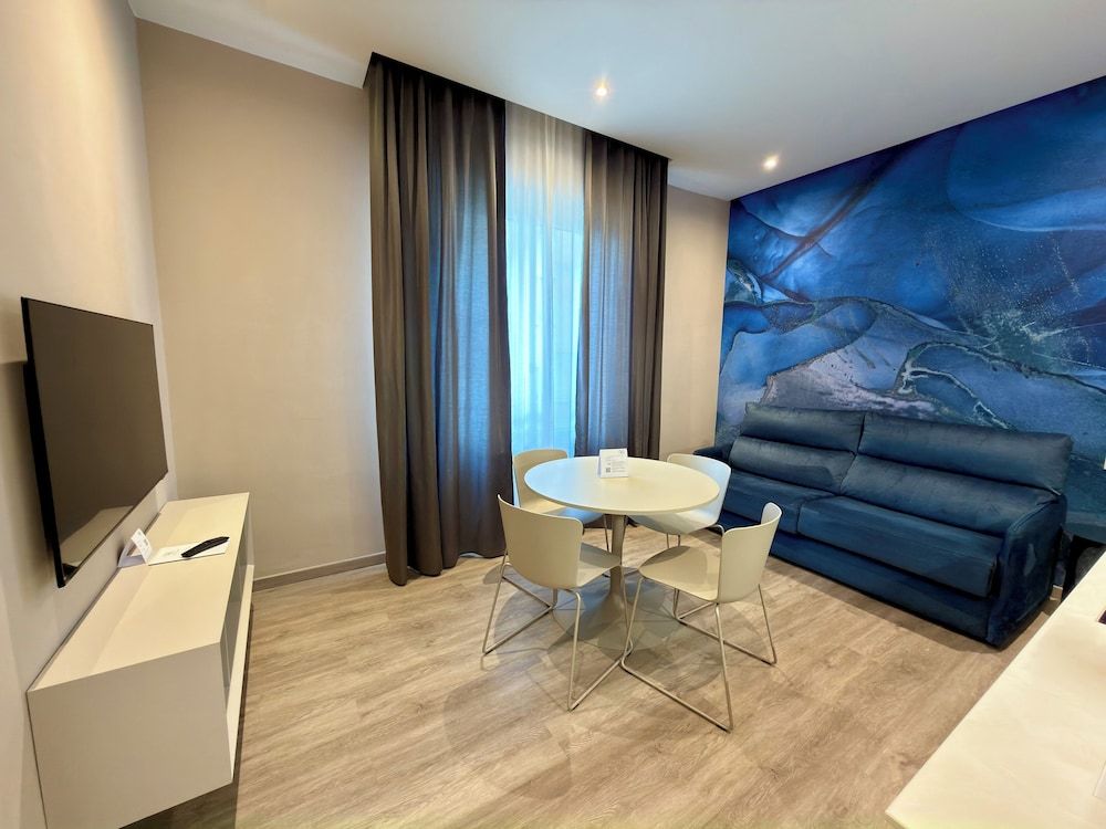 VI SUITES Standard Suite 6