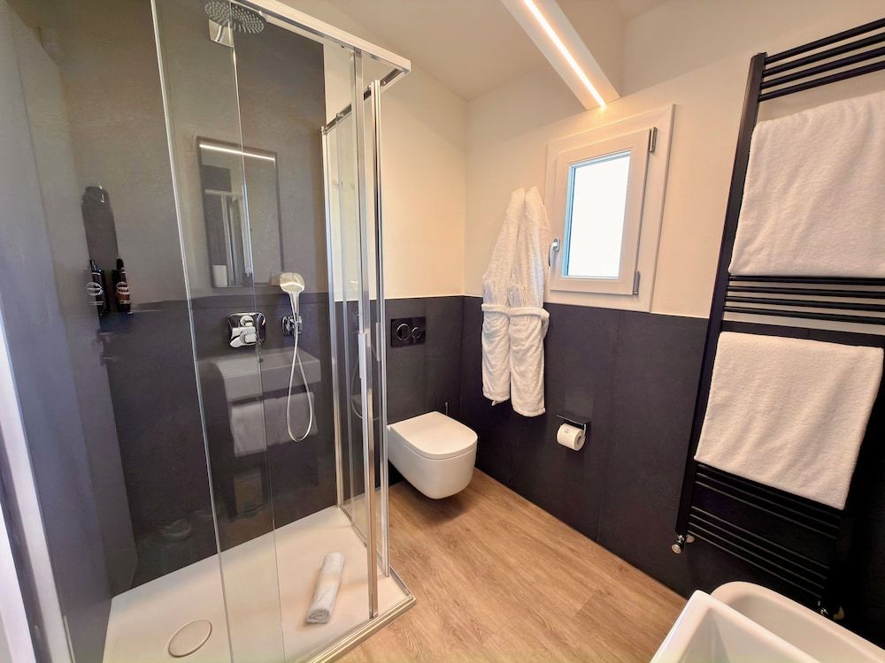 VI SUITES Superior Suite, Balcony 11