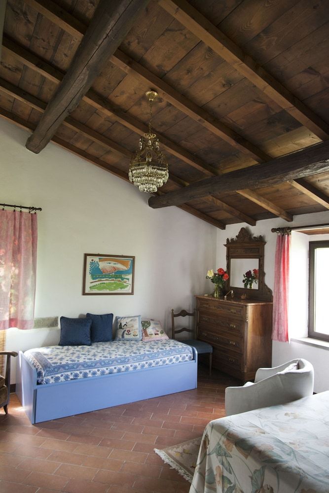 Apartment, 2 Bedrooms, Smoking, Fireplace