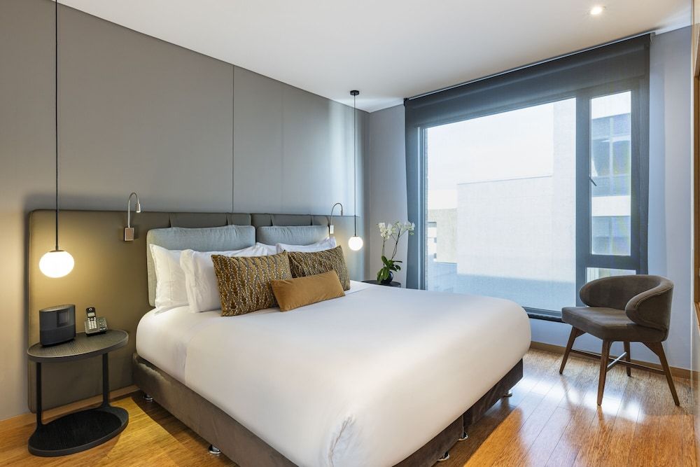 93 Luxury Suites & Residences Deluxe Suite, 1 Bedroom 7