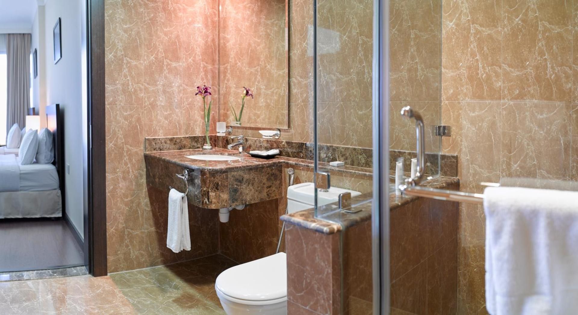 undefined Tulip hotel And Suites 8