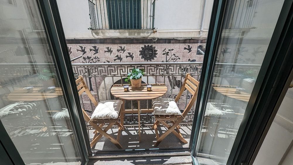 Apple Lemonade Luxury Room, 1 Bedroom, Balcony, City View