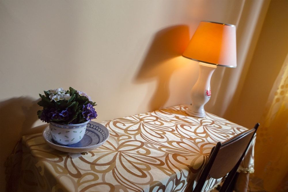 At Armando's Home Romantic Room, Mountain View (Red Room) 4