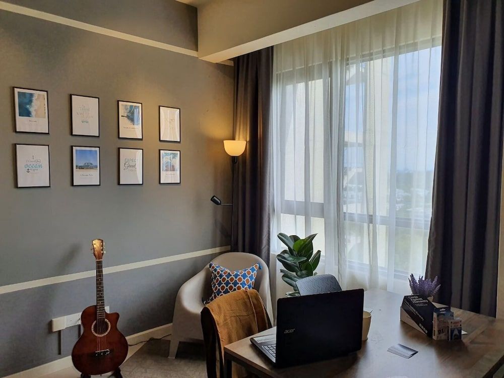 The Perfect Getaway Deluxe Studio Suite, 2 Queen Beds 11