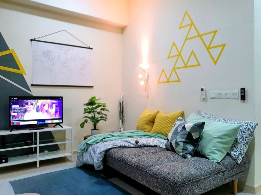 The Perfect Getaway Family Studio Suite, Multiple Beds 6