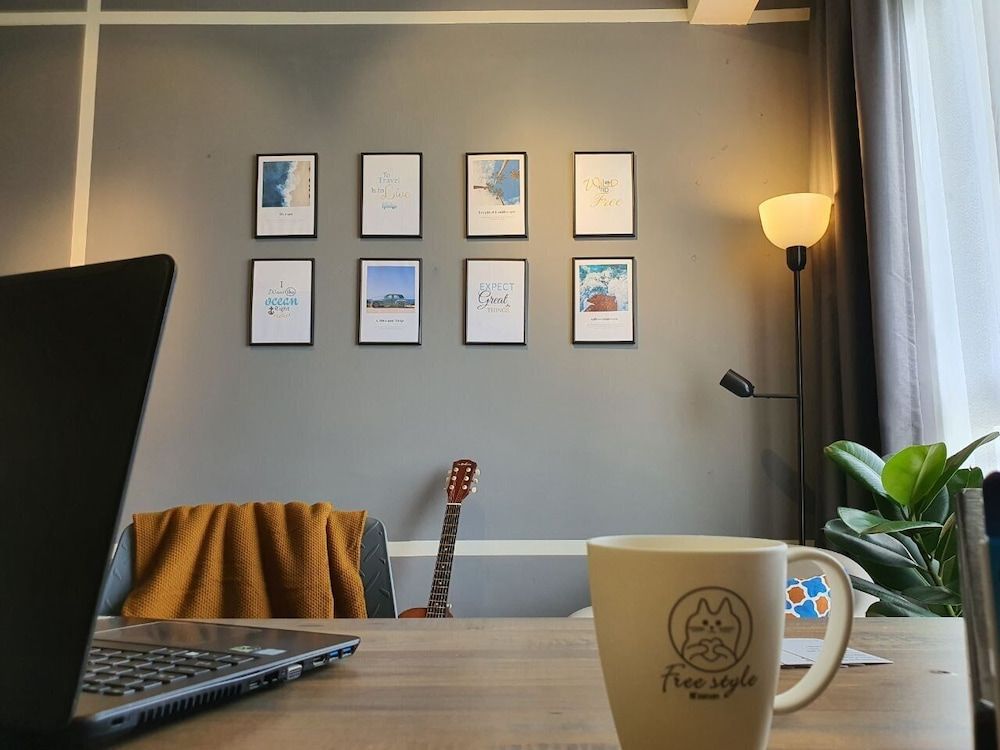 The Perfect Getaway Deluxe Studio Suite, 2 Queen Beds 13