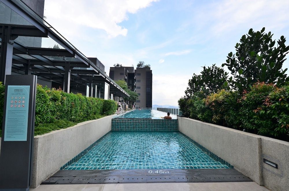 undefined ICON CITY Family suite By Lim 2