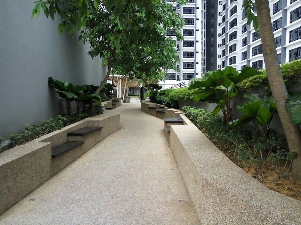 undefined Cozy Suite near Airport & LRT Station 3