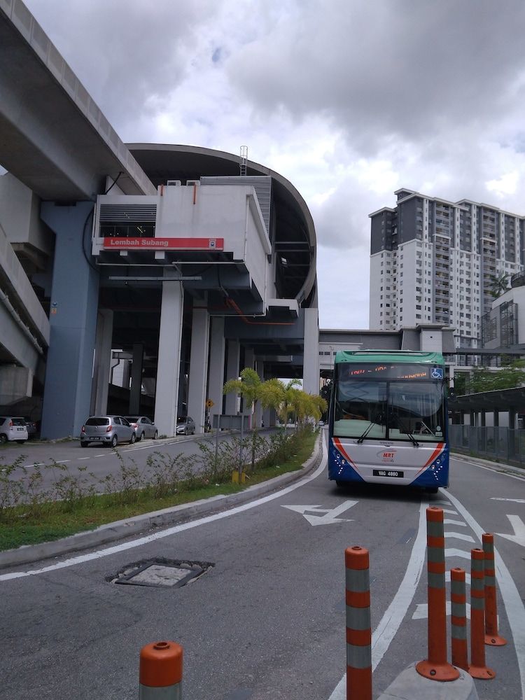 undefined Cozy Suite near Airport & LRT Station 7