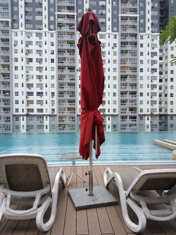 undefined Cozy Suite near Airport & LRT Station 9