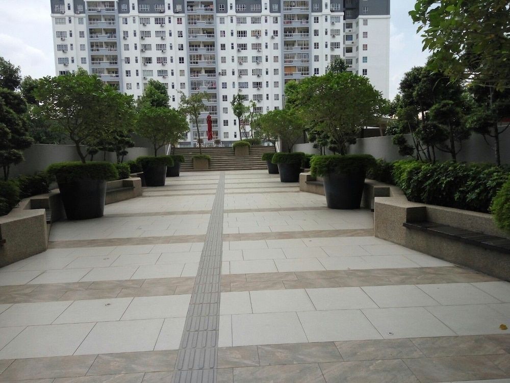 undefined Cozy Suite near Airport & LRT Station 5