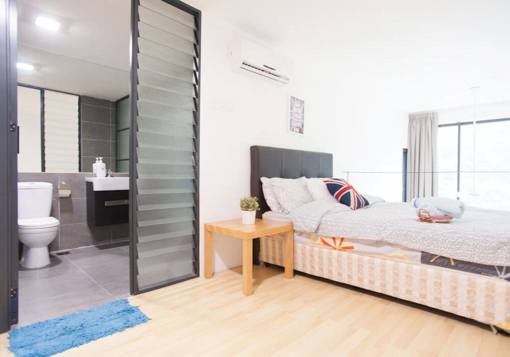 undefined Empire Soho by SYNC 3