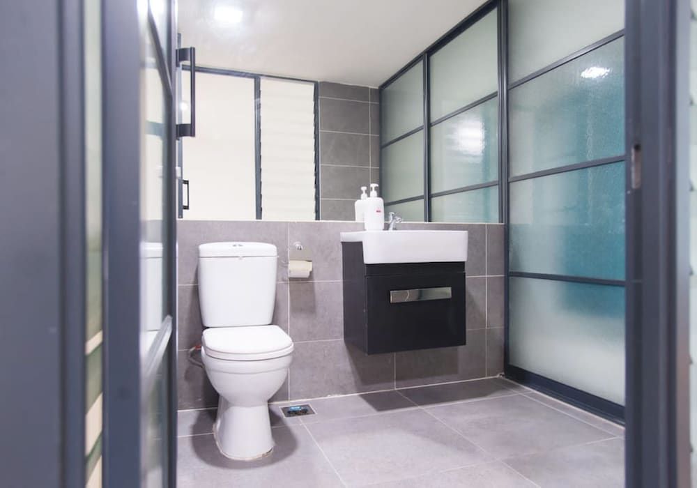 undefined Empire Soho by SYNC 8