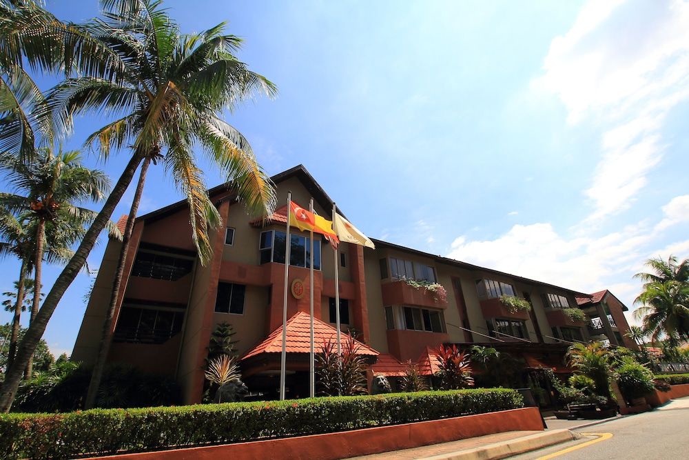 undefined Shah's Village Hotel 3