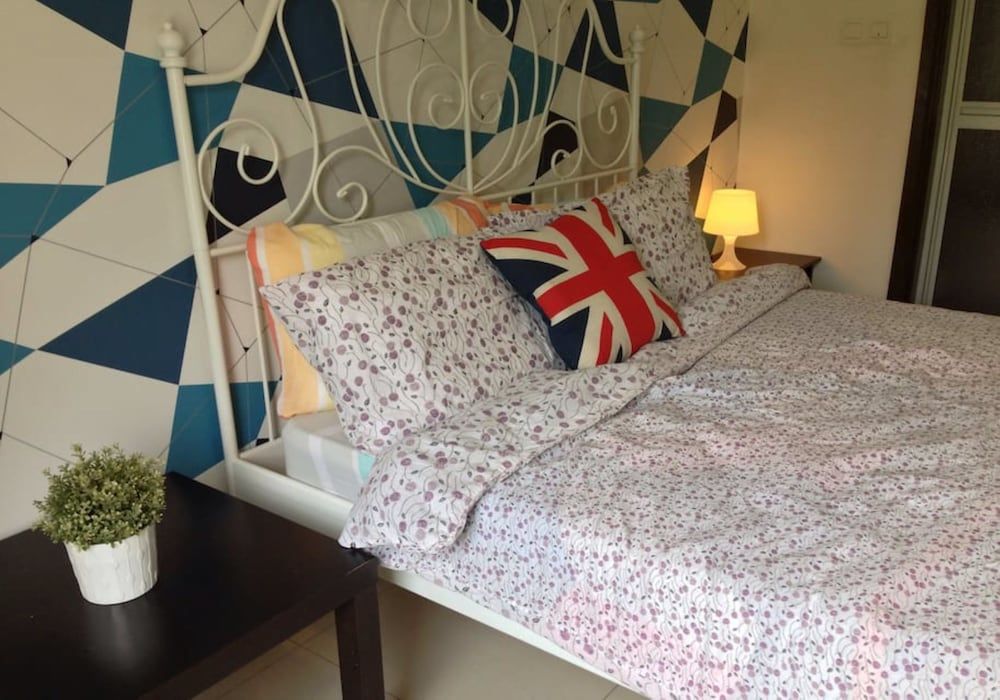 undefined Ritze Perdana One A by SYNC 6